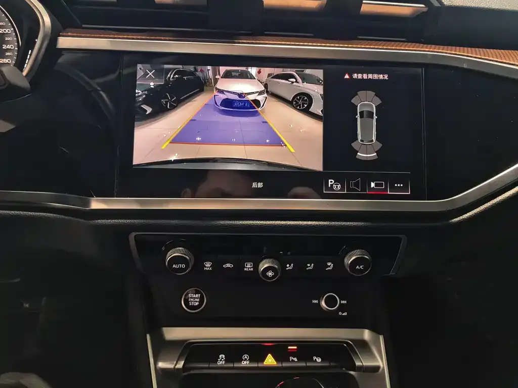 Audi Q3 2022 из CN, фото 3
