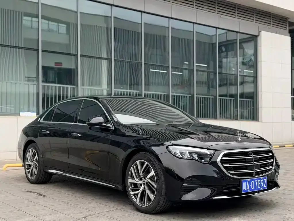 Mercedes-Benz E-Class 2025 из CN, фото 2