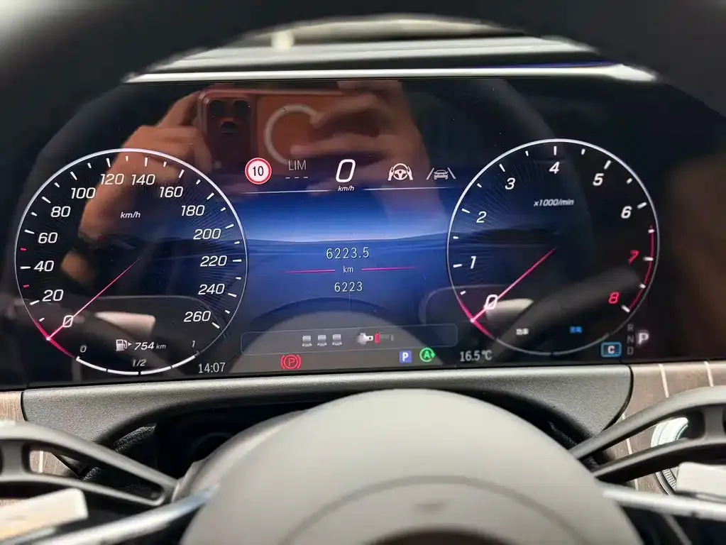 Mercedes-Benz E-Class 2025 из CN, фото 9