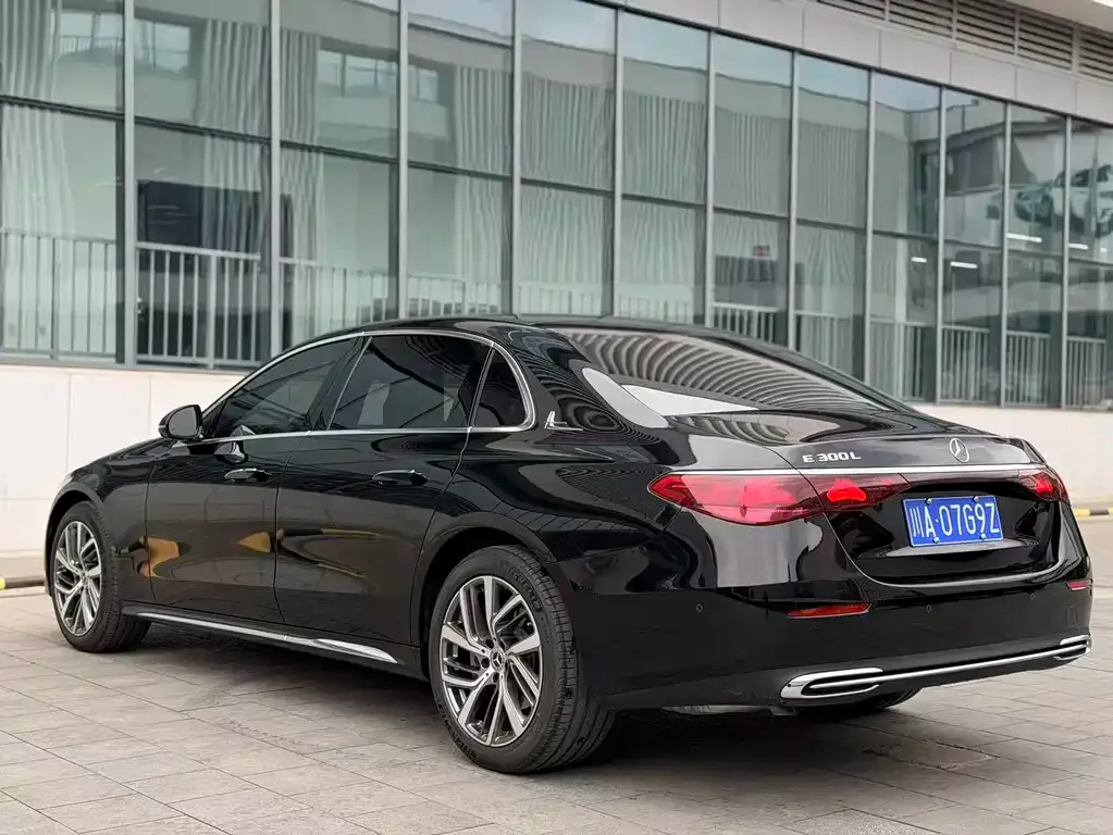 Mercedes-Benz E-Class 2025 из CN, фото 8