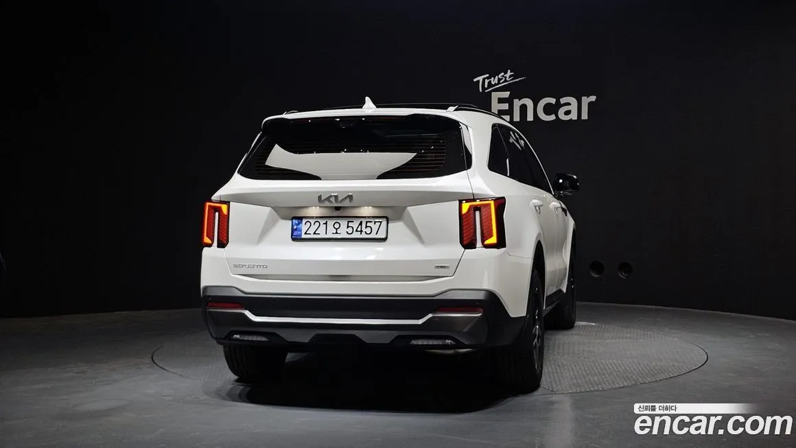 Kia Sorento — фото 10