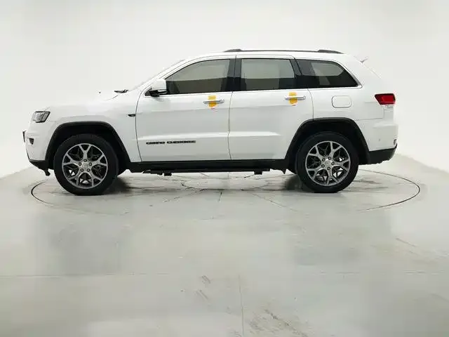 Jeep Grand Cherokee (Import) 2022 из CN, фото 5
