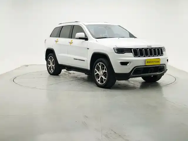 Jeep Grand Cherokee (Import) 2022 из CN, фото 9