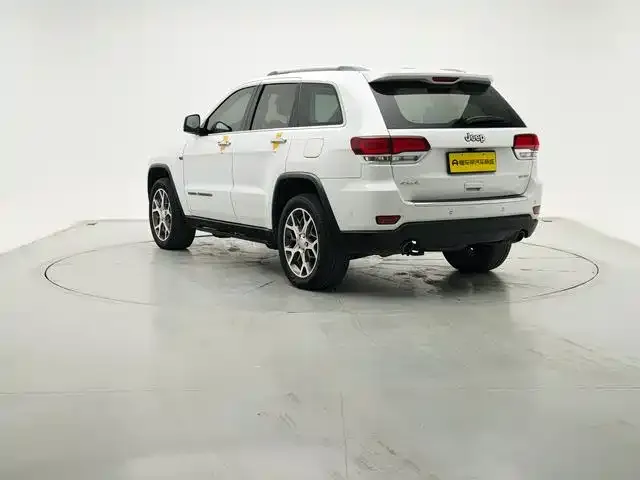 Jeep Grand Cherokee (Import) 2022 из CN, фото 4
