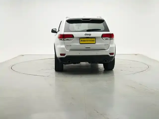 Jeep Grand Cherokee (Import) 2022 из CN, фото 6