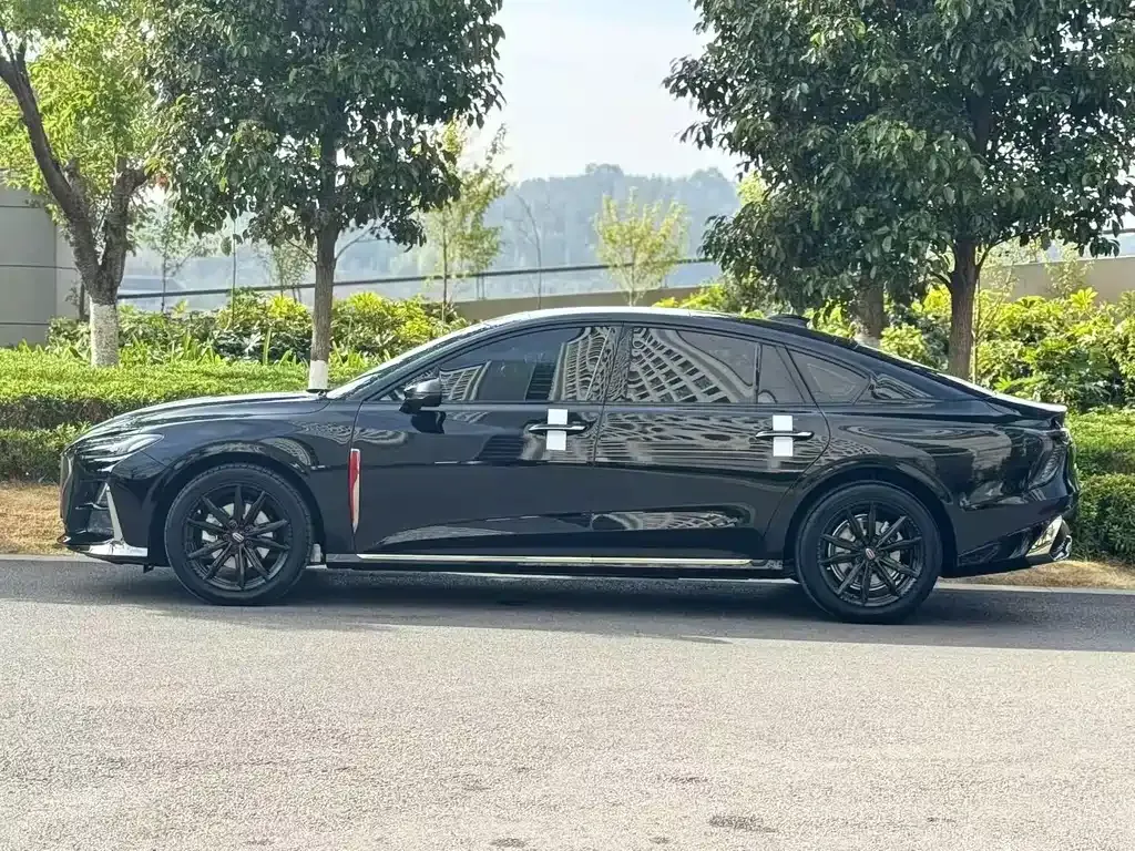 Hongqi H6 — фото 10