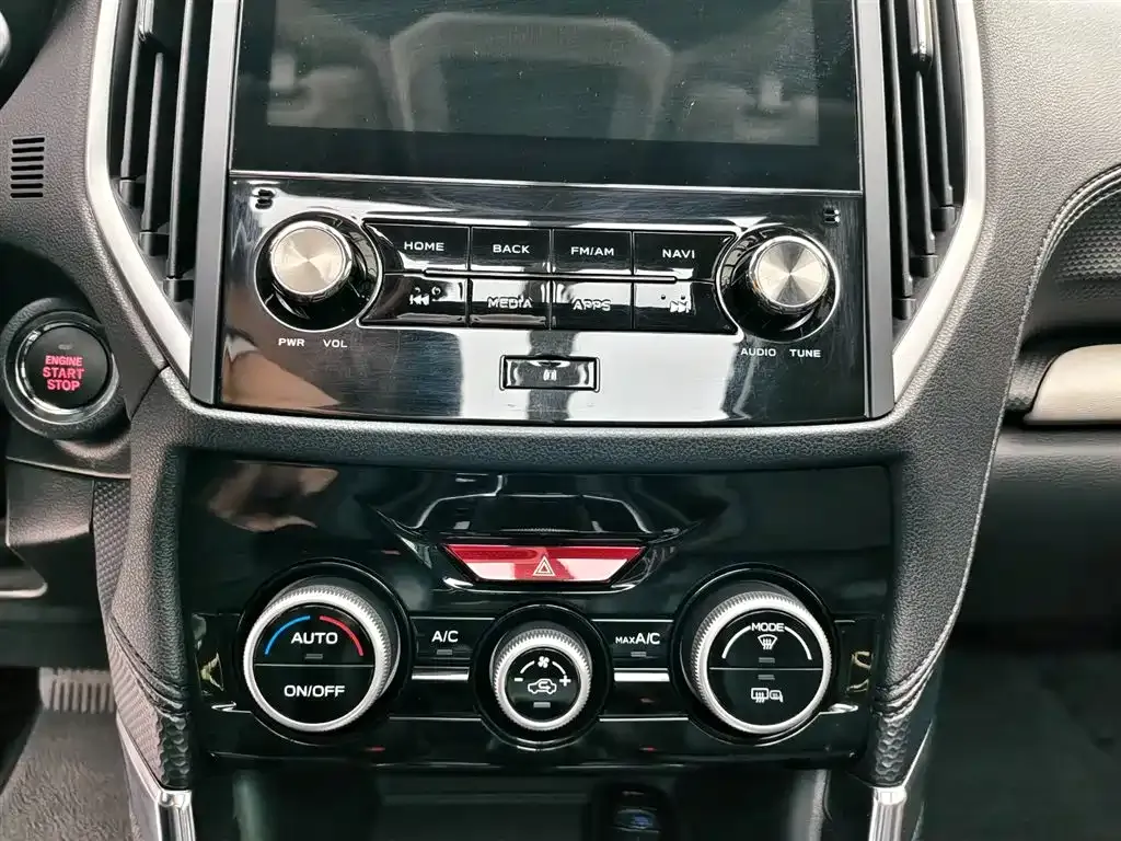 Subaru Forester 2024 из CN, фото 6