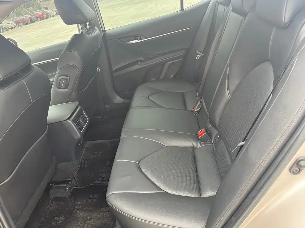 Toyota Camry 2021 из CN, фото 4