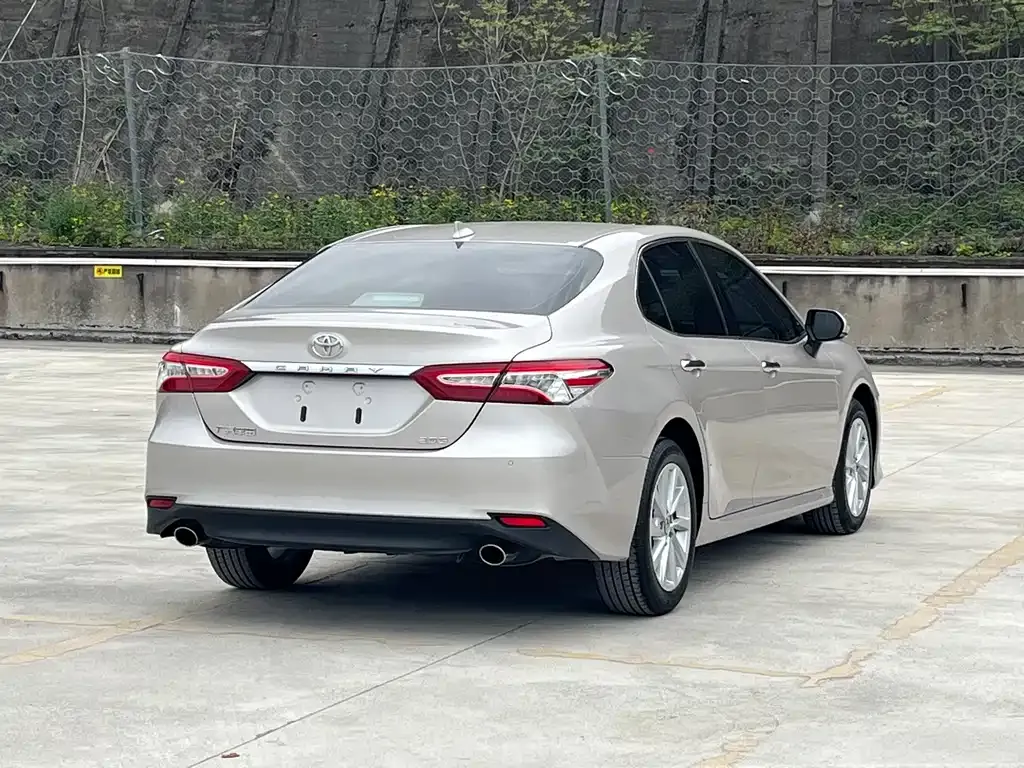 Toyota Camry 2021 из CN, фото 3