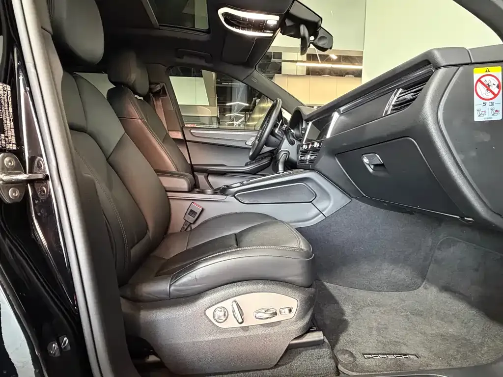 Porsche Macan 2022 из CN, фото 7