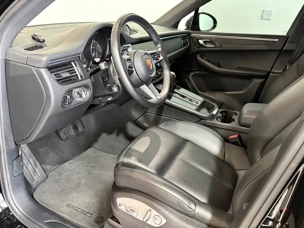 Porsche Macan 2022 из CN, фото 2