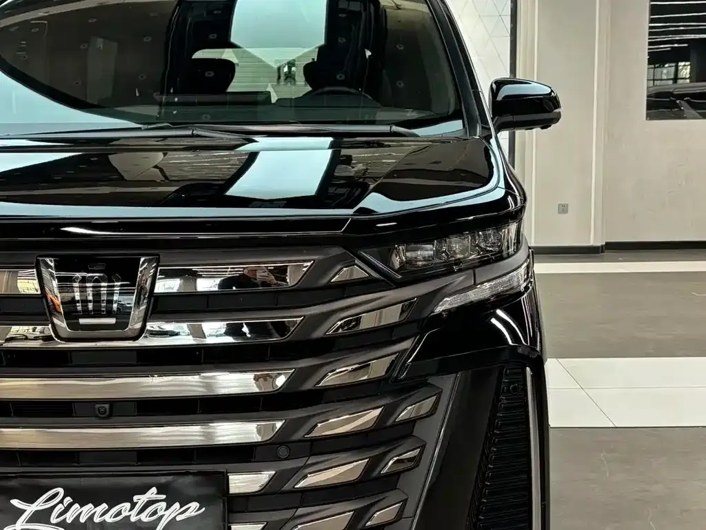 Toyota Vellfire 2023 из CN, фото 6