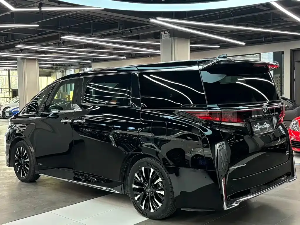 Toyota Vellfire 2023 из CN, фото 7