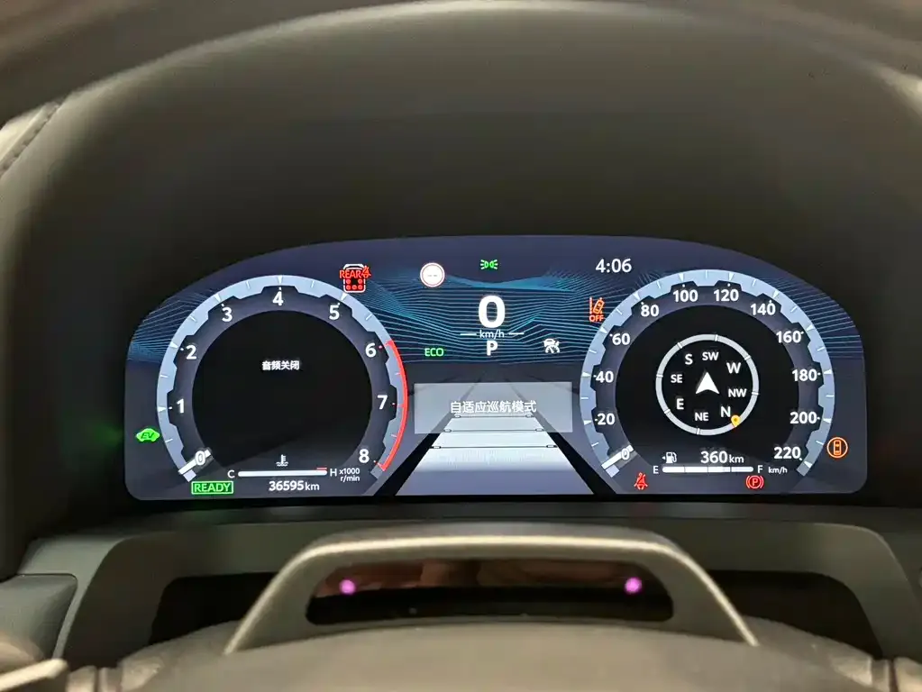 Toyota Vellfire 2023 из CN, фото 2
