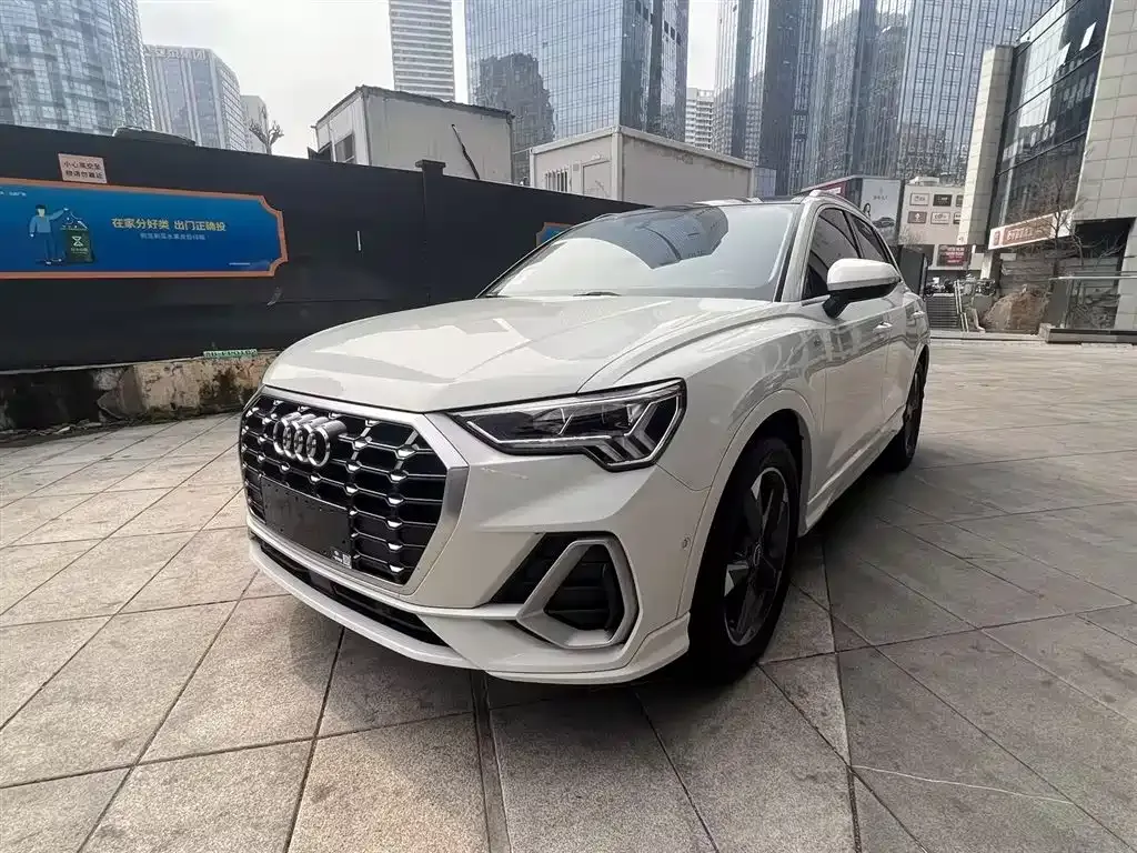 Audi Q3 2021 из CN, фото 1