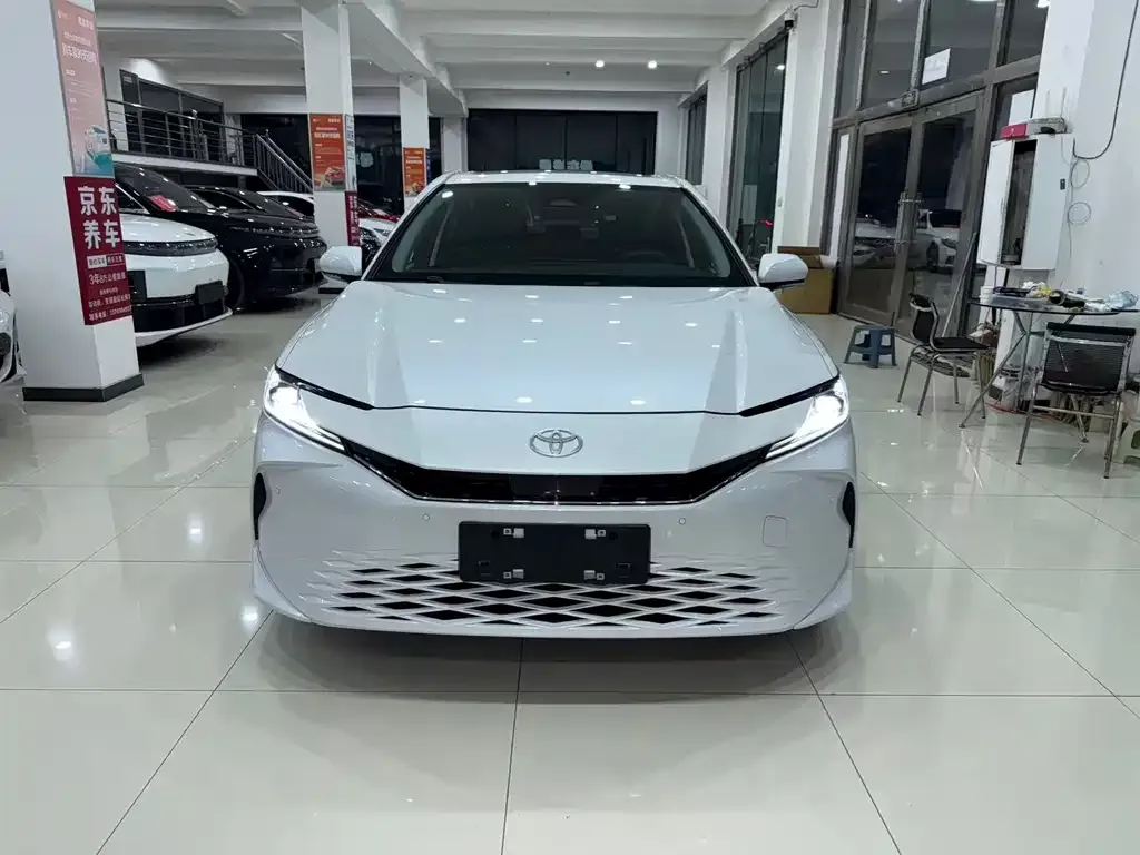 Toyota Camry 2024 из CN, фото 5