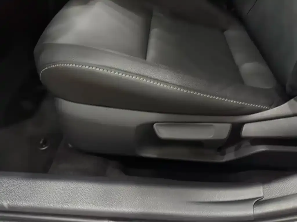 Toyota Camry 2024 из CN, фото 4