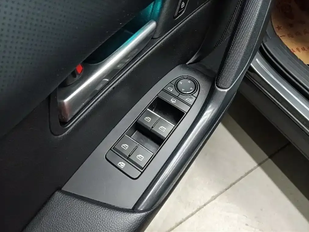 Mazda CX-50 2023 из CN, фото 6