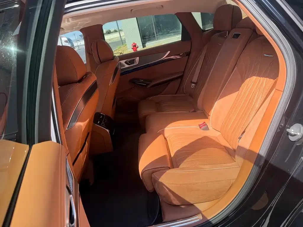 Hongqi H9 2024 из CN, фото 6