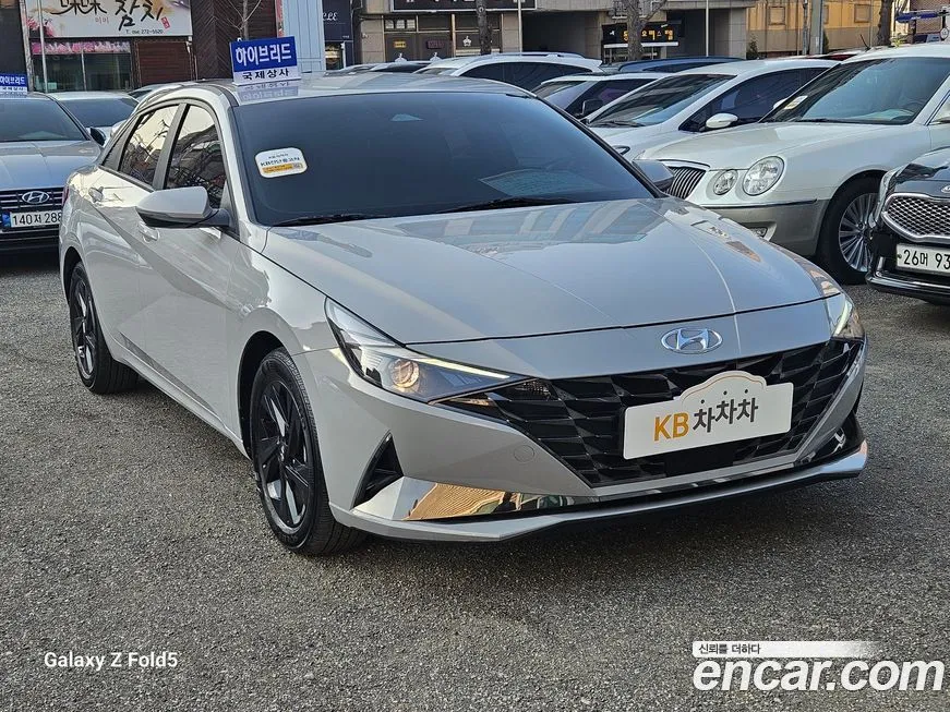 Hyundai AVANTE — фото 3