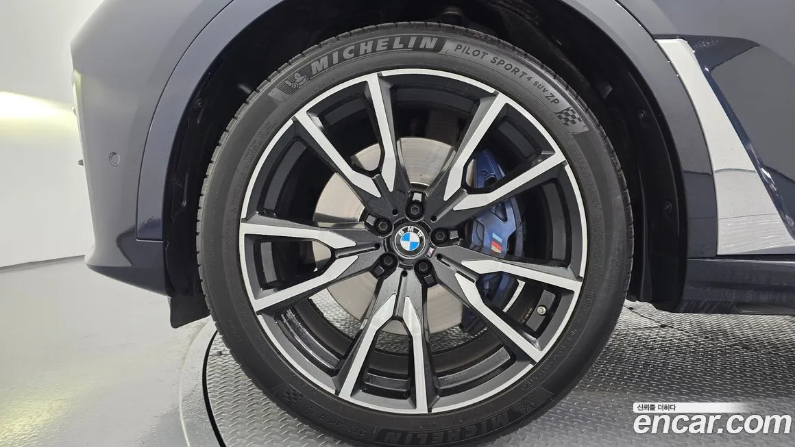BMW X7 2021 из KR, фото 8