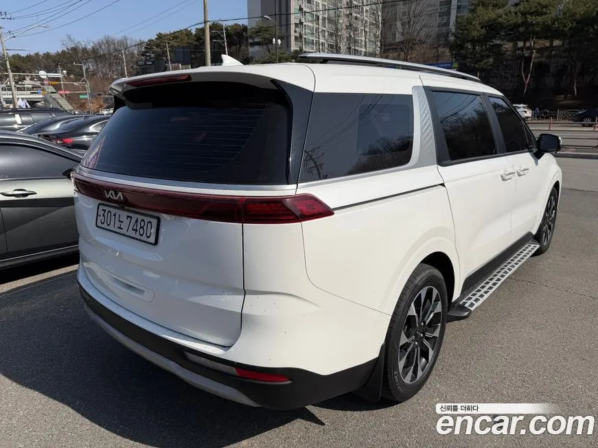Kia Carnival — фото 5