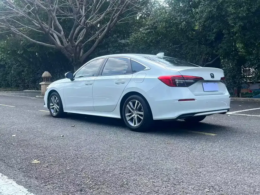 Honda Civic — фото 7