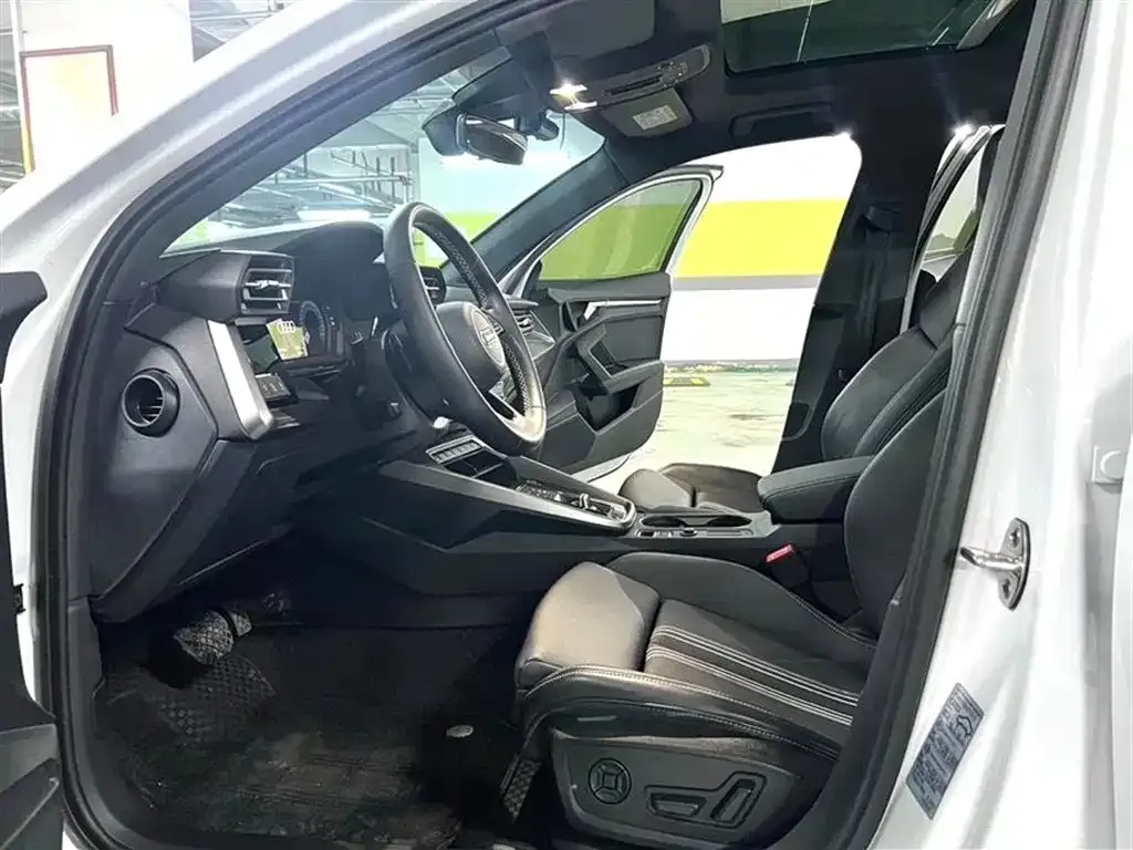 Audi A3 2023 из CN, фото 8