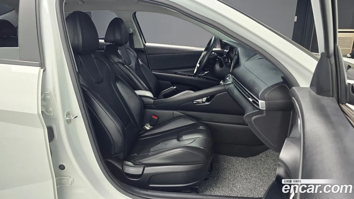Hyundai AVANTE — фото 4