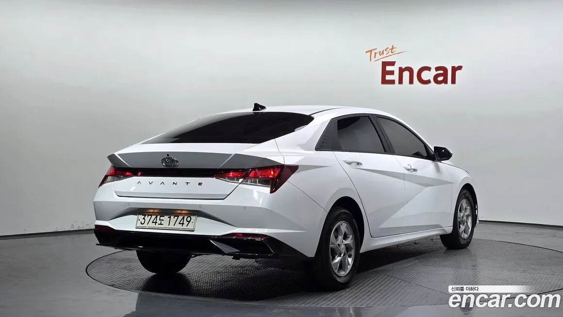 Hyundai AVANTE — фото 6