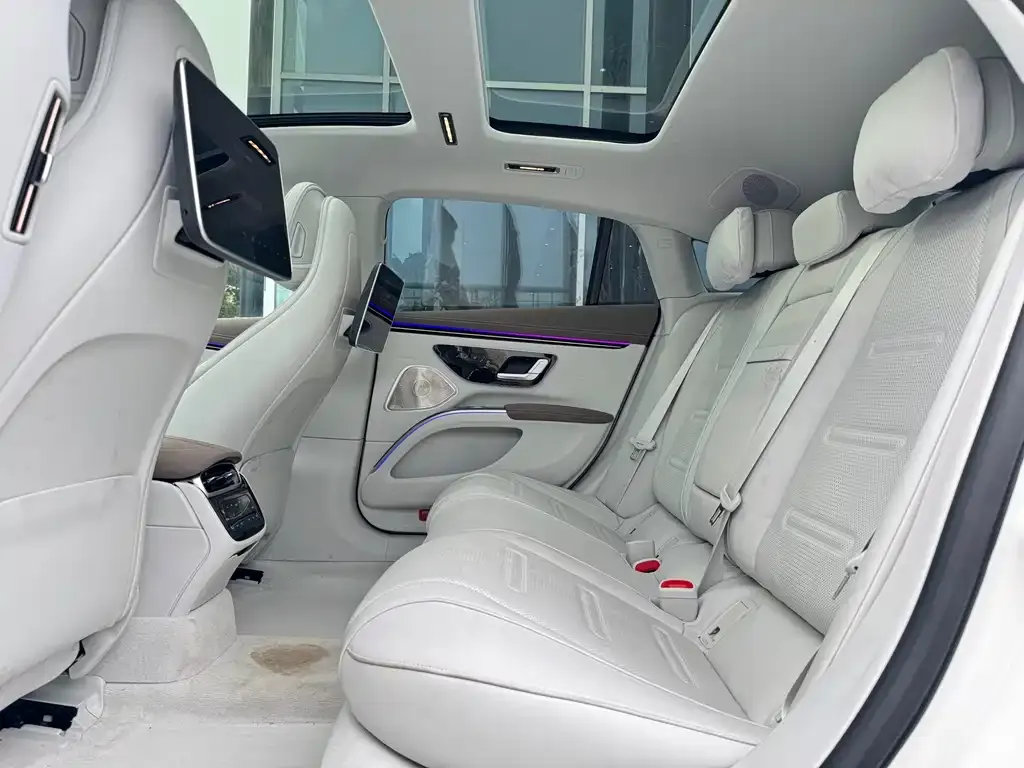Mercedes-Benz EQS AMG — фото 2