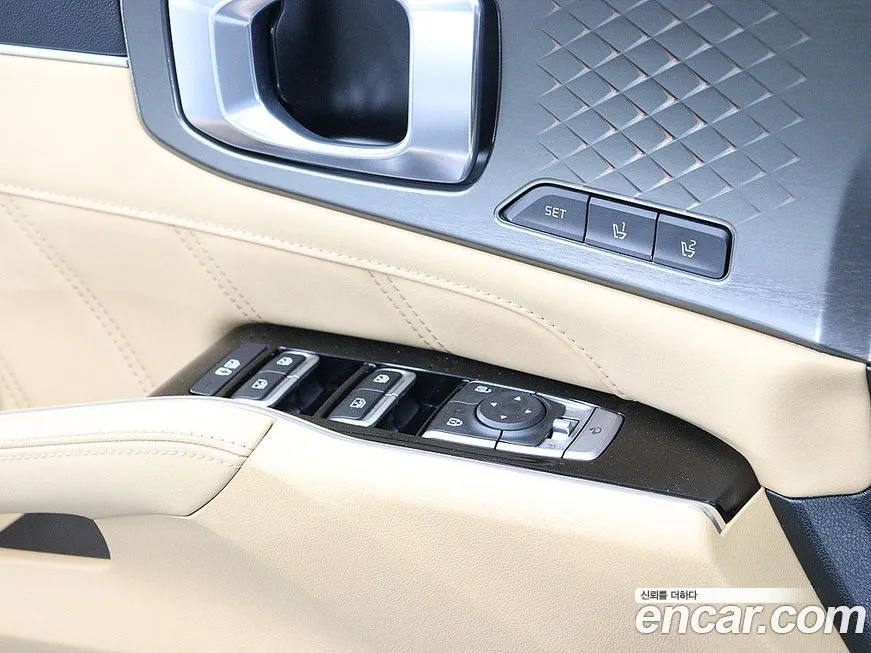 Kia Sorento — фото 6