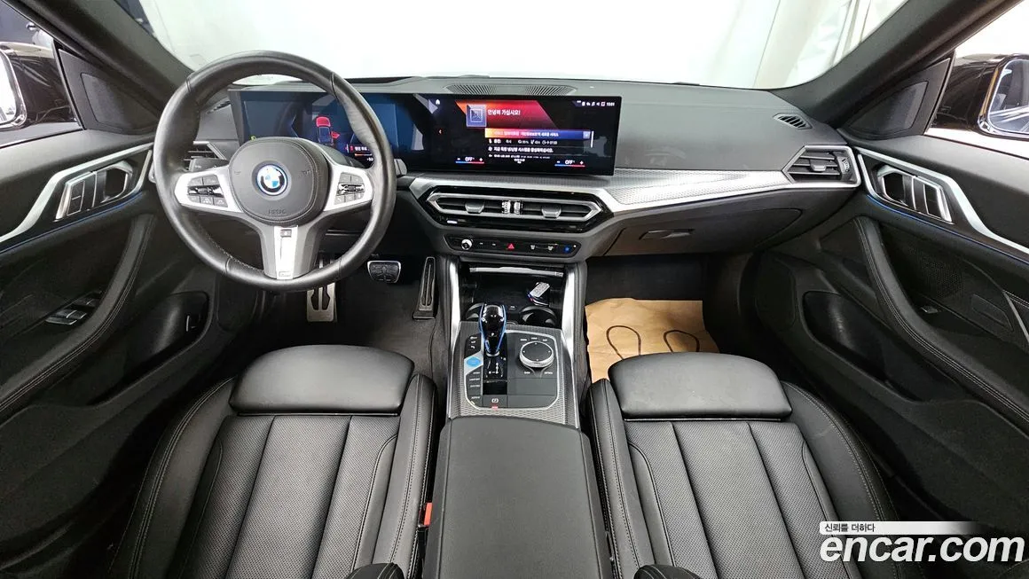 BMW i4 — фото 8
