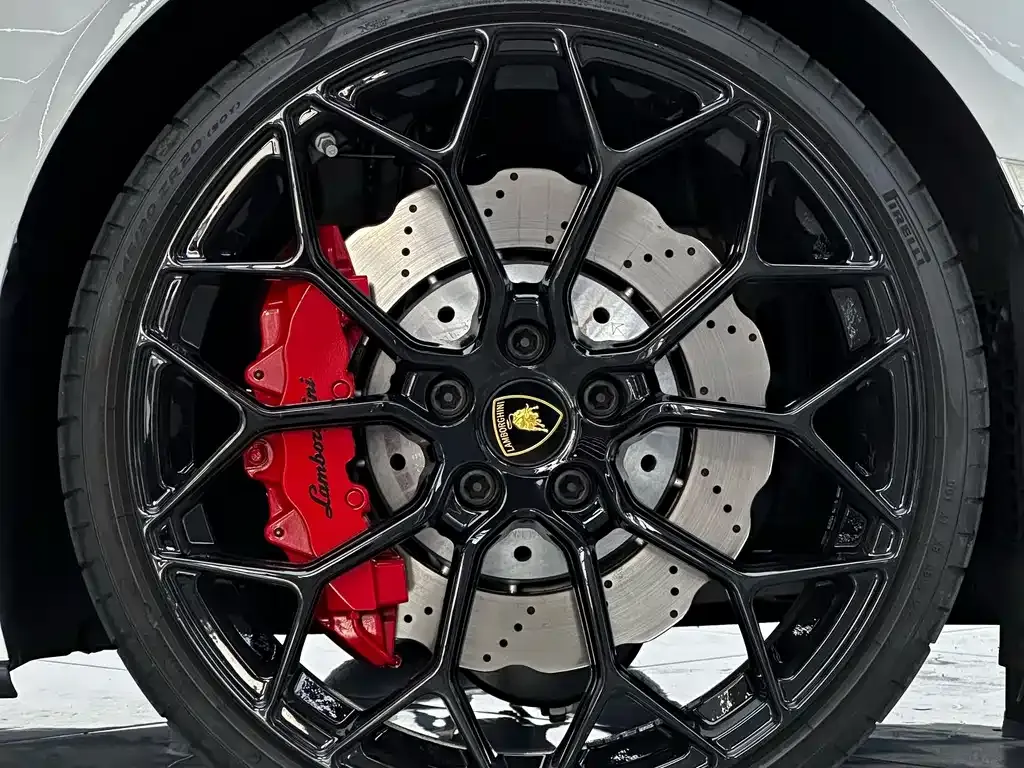 Lamborghini Huracan — фото 9