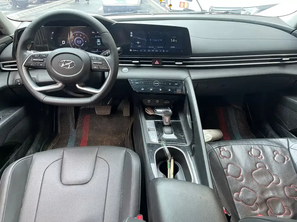 Hyundai Elantra 2023 из CN, фото 2