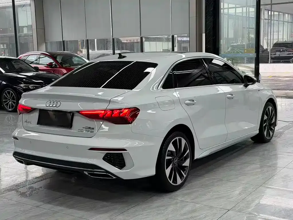 Audi A3 — фото 8