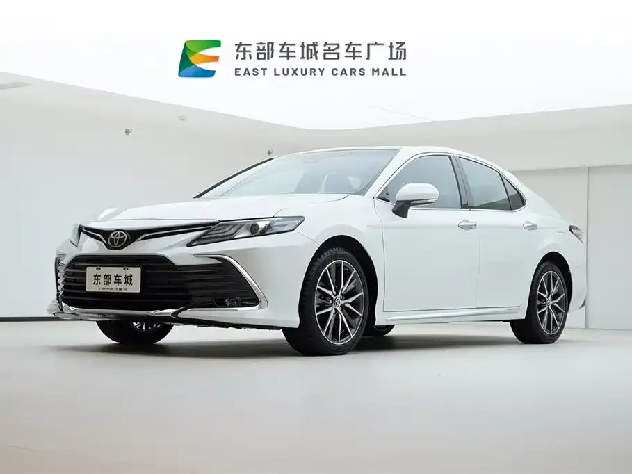 Toyota Camry 2023 из CN, фото 1