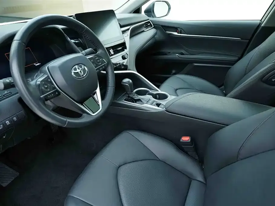 Toyota Camry 2023 из CN, фото 10