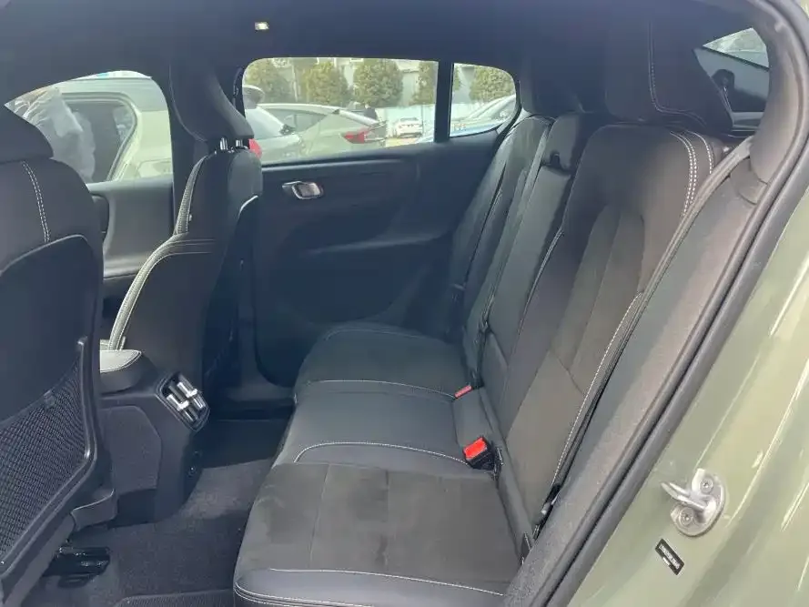 Volvo C40 2024 из CN, фото 10