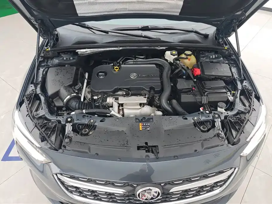 Buick Regal — фото 10