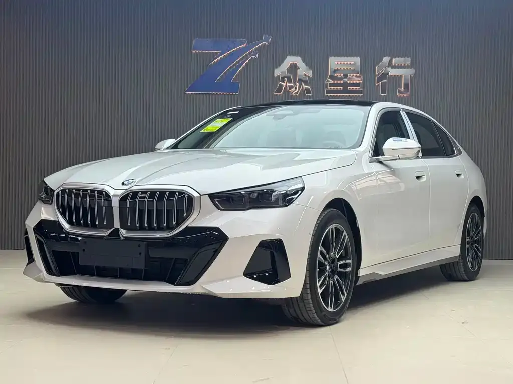BMW 5 Series 2026 из CN, фото 1