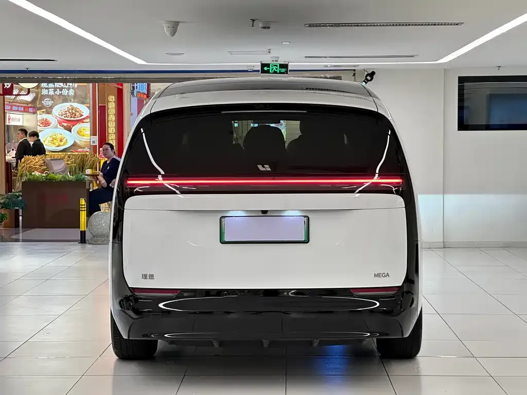Li Auto Li MEGA 2025 из CN, фото 10