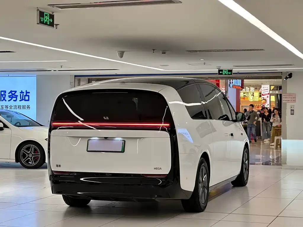 Li Auto Li MEGA 2025 из CN, фото 8