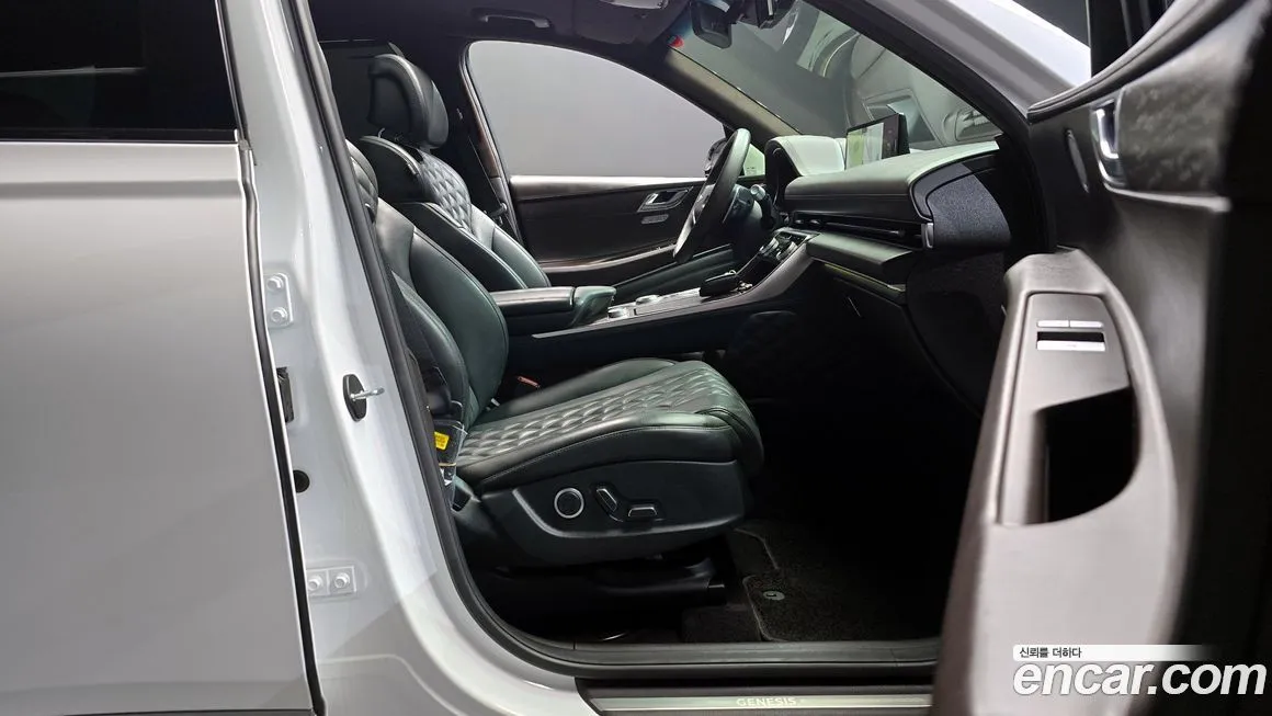 Genesis GV80 — фото 10