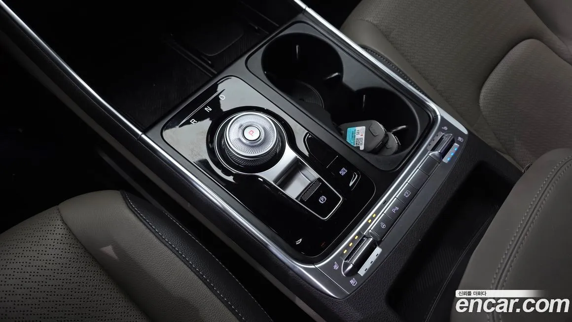 Kia Carnival — фото 9