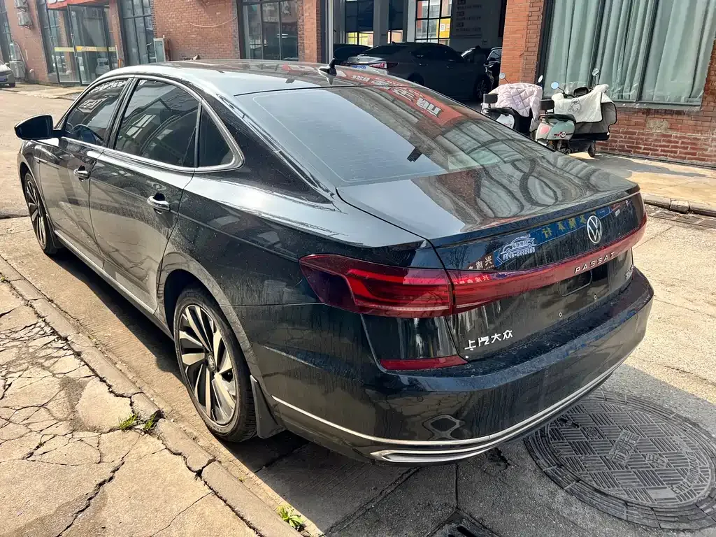 Volkswagen Passat — фото 5