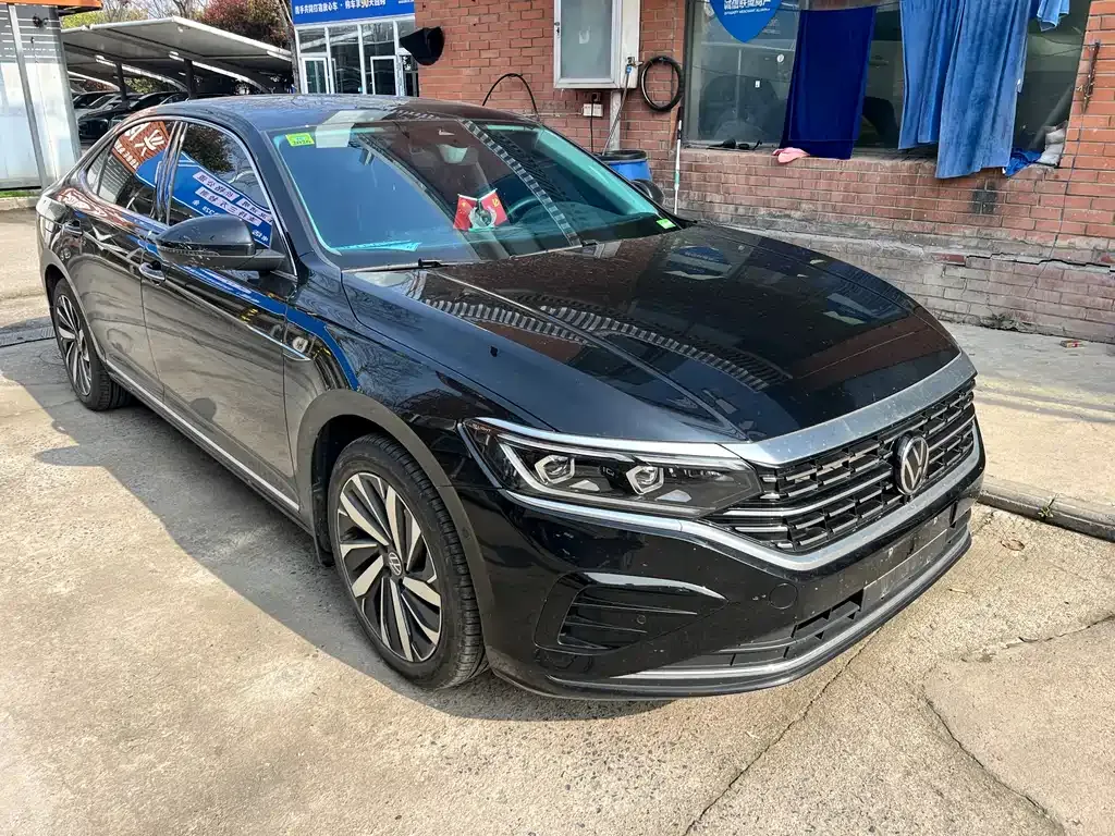 Volkswagen Passat — фото 9
