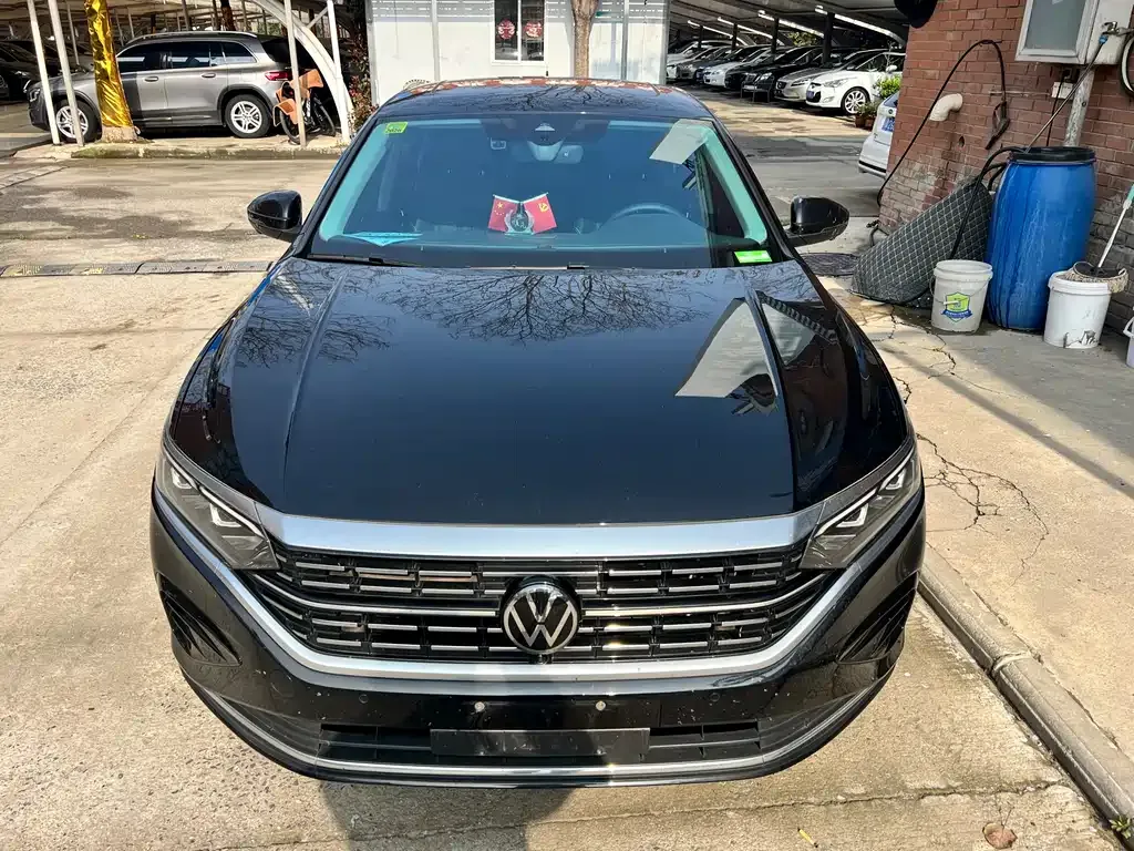 Volkswagen Passat — фото 10