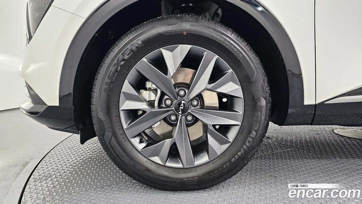 Kia Sportage — фото 8