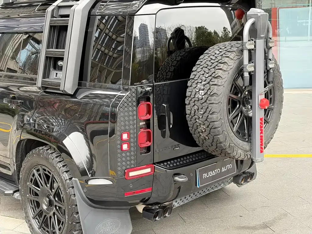 Land Rover Defender — фото 6
